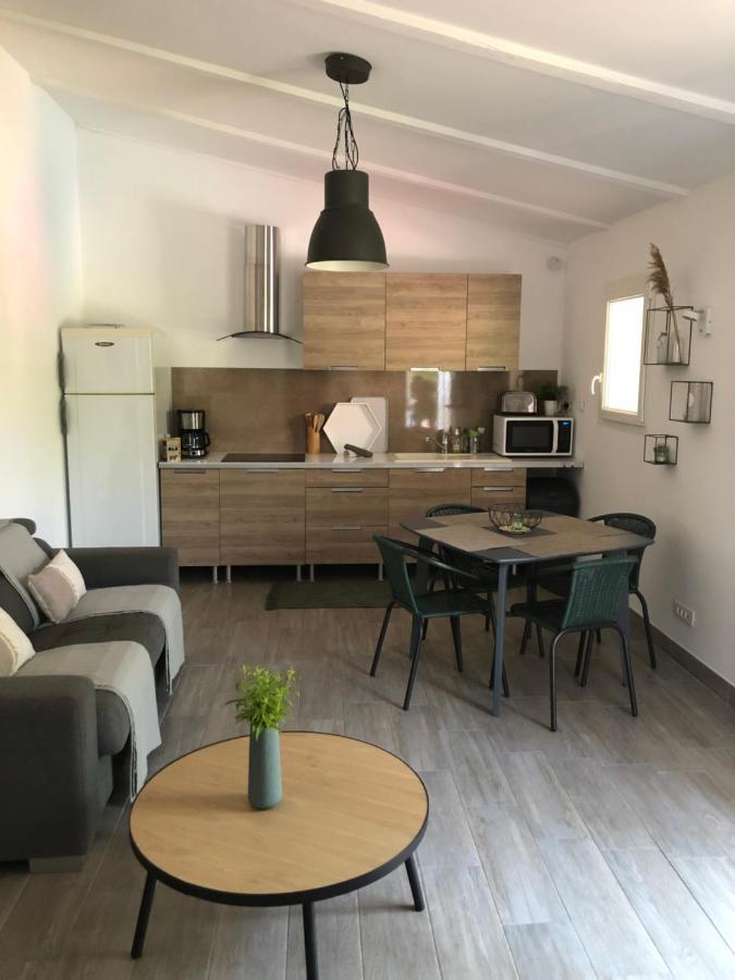 Le Au Calme D'aubignan 4 Personnes, 1 Holiday home